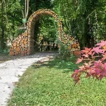 Japodski Otoci Lodge Racic