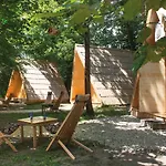 Japodski Otoci Lodge *