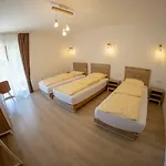 Japodski Otoci Lodge Racic
