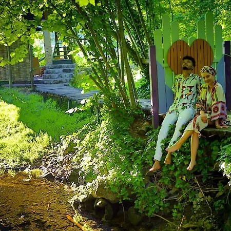 Turisticko Naselje- Japodski Otoci Lodge Racic
