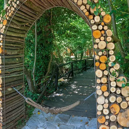 Turisticko Naselje- Japodski Otoci Lodge