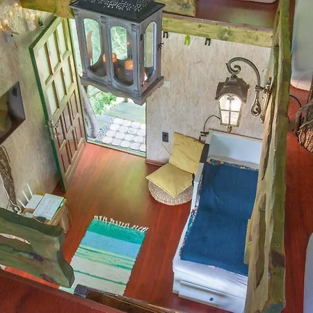 بيت خشبي Japodski Otoci