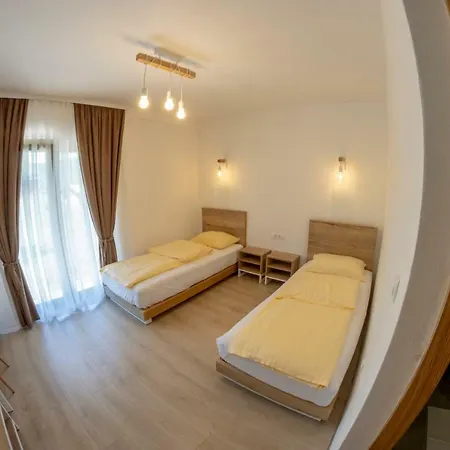 بيت خشبي Japodski Otoci *