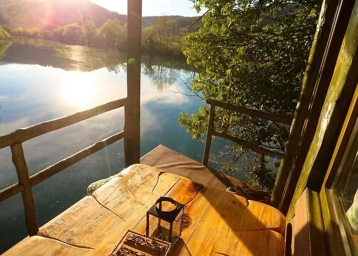 Japodski Otoci Lodge *