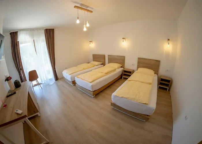 Japodski Otoci Lodge Racic