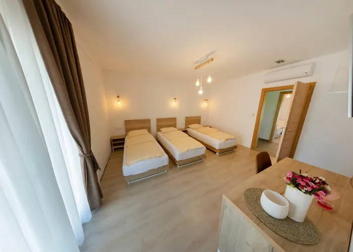 Japodski Otoci Lodge